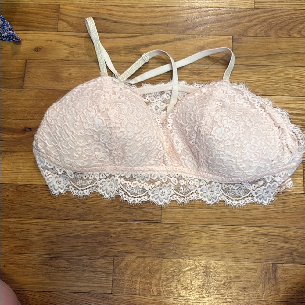 Aerie Pink Lace Underwire Bra